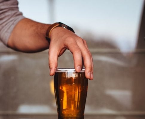 Descubre la cerveza que triunfará en tu boda